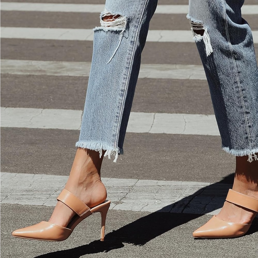 Elegant Tan Pointed-Toe Mules